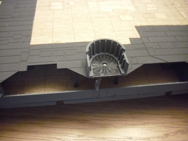 HACHETTE HMS HOOD 595.jpg