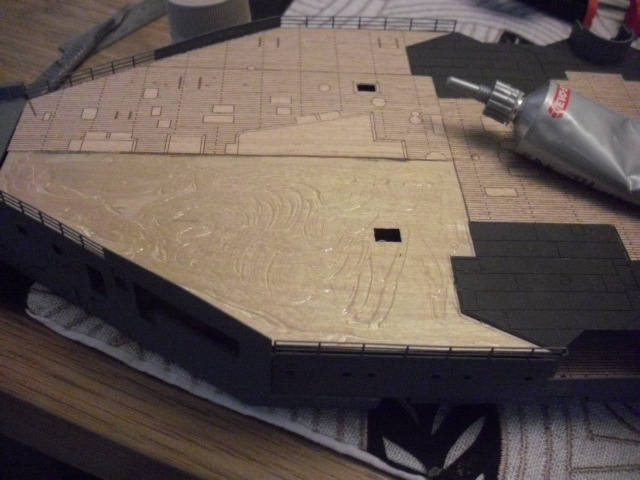 HACHETTE HMS HOOD 589.jpg