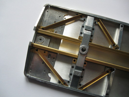 D69-11.JPG