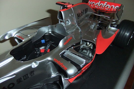 mclaren114.jpg