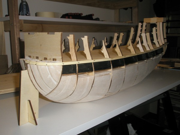 start of hull planking.1.JPG