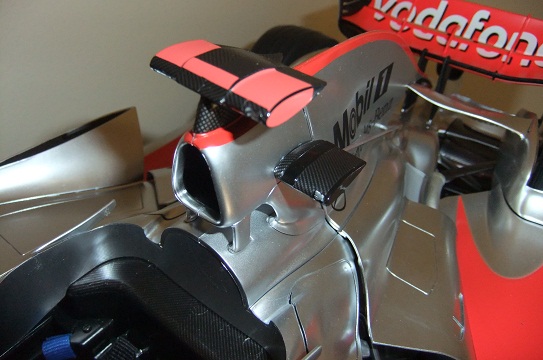 mclaren126.jpg