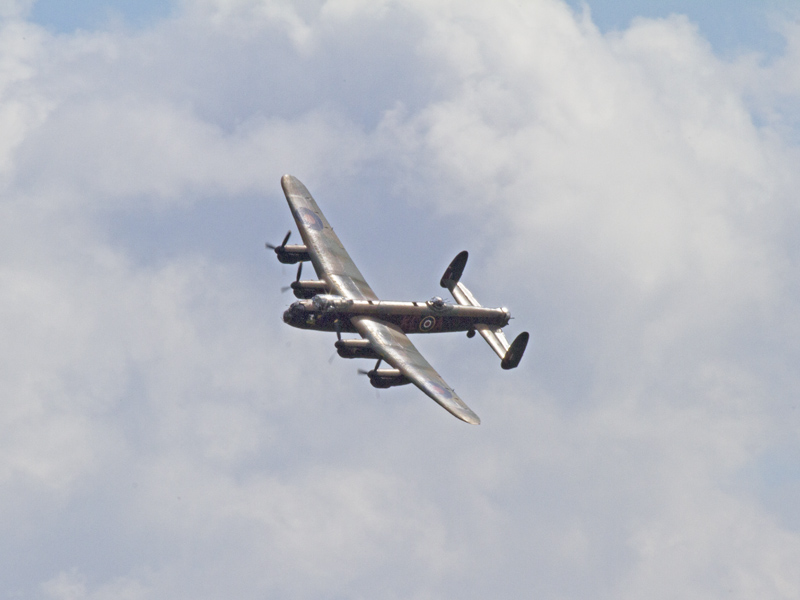 Donington Flypast b 4 Deag.jpg