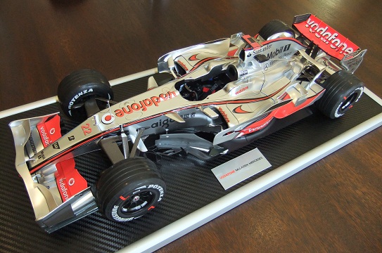 mclaren159.jpg