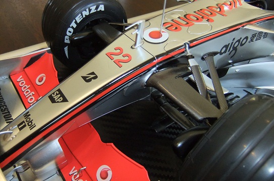 mclaren161.jpg