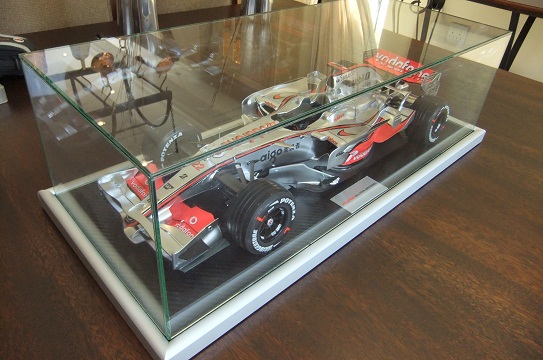 mclaren180.jpg