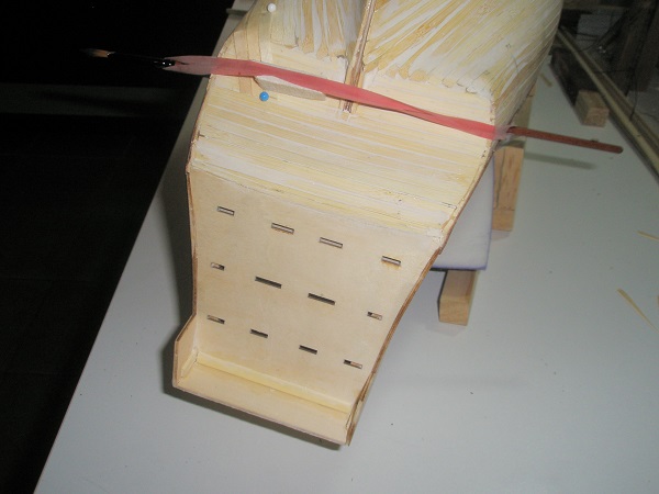 55. Method of holding transom planks.JPG