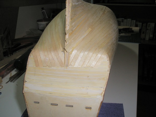 65. under transom needs tidying up.JPG