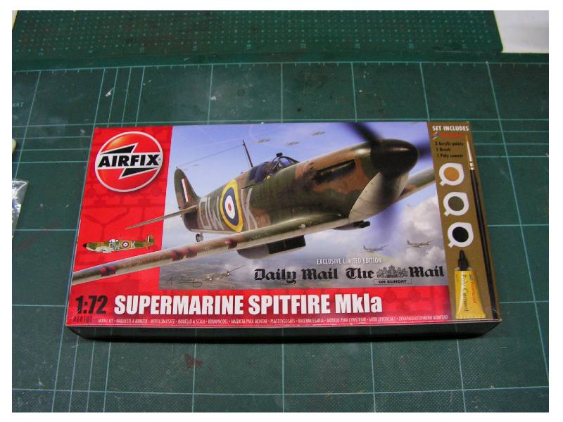 1.72 Airfix Spitfire MkIa pic 1.JPG