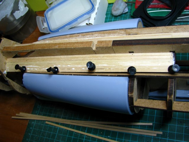 032-3small.JPG