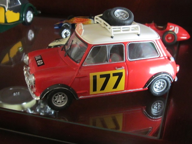 mini2.jpg
