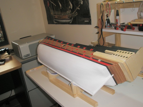 94. stern gallery planking completed 19-5-15.JPG