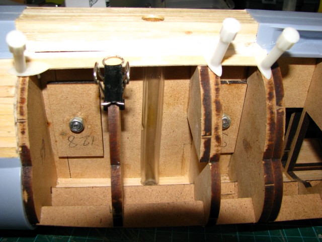 036-1small.JPG