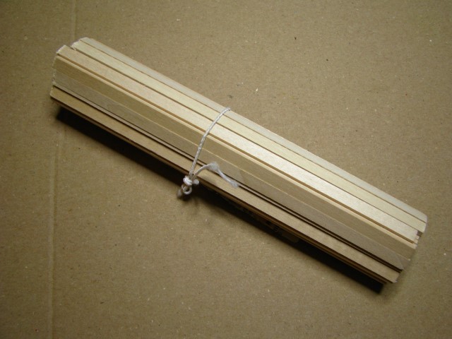 044-1small.JPG
