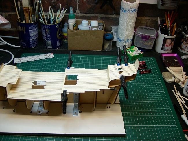 Clamping outboard decking.jpg