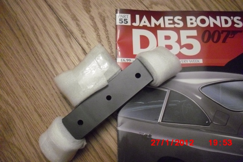 007 DB5 200.jpg