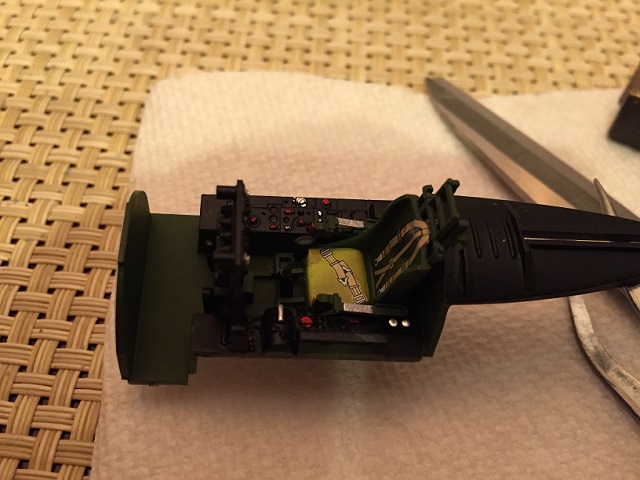 f84gcockpit2.jpg