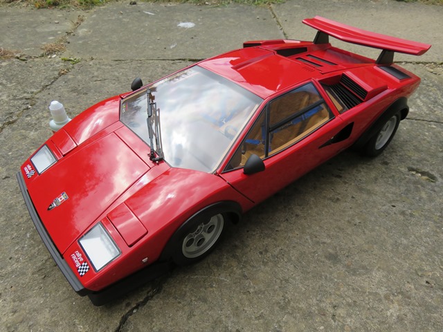 lambo comp.jpg