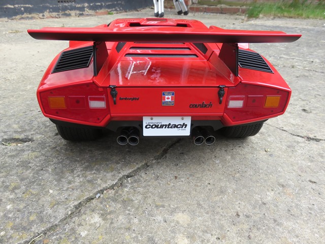 lambo2.jpg