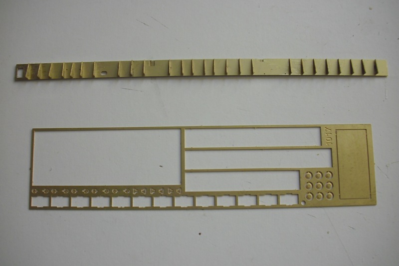 HACHETTE HMS HOOD 169.jpg